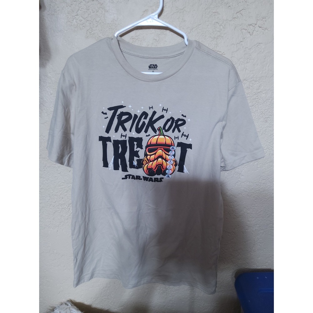 Star Wars Halloween Stormtrooper Pumpkin Trick or Treat Graphic Tee Tan Medium